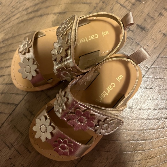 Carter’s Metallic Gold Baby/Toddler Sandals Size 5 - Picture 4 of 4